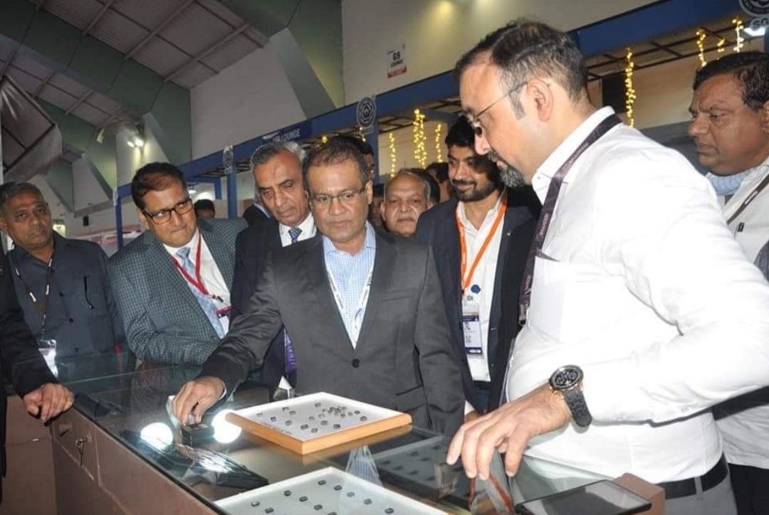 SGCCI organizes 'Gems and Jewelery Exhibition' Surat Sparkle-21 from today