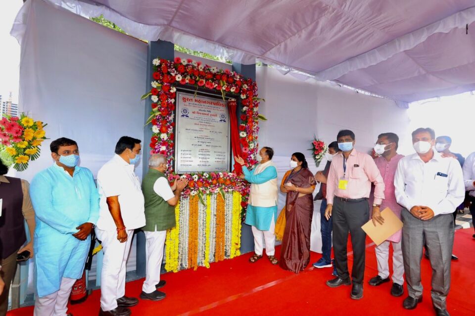 The Chief Minister gave a gift of crores of development works to the people of Surat