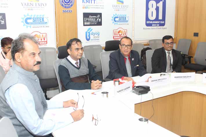 Chamber informs exporters about foreign exchange and finance products of various banks